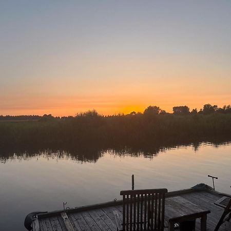 Luxe En Ruim Chalet Met Airco Bij Leekstermeer Matsloot Eksteriør bilde