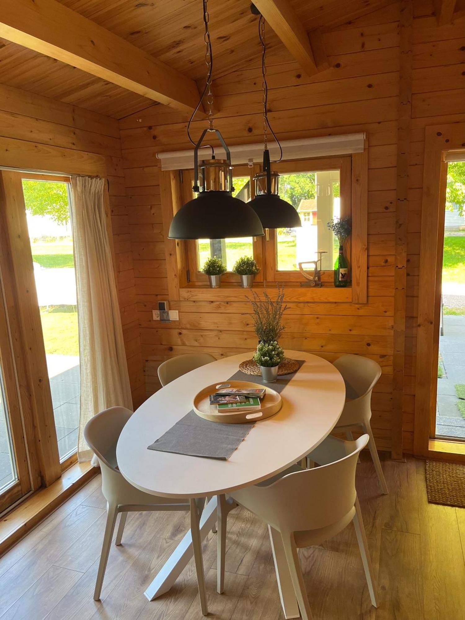 Luxe En Ruim Chalet Met Airco Bij Leekstermeer Matsloot Eksteriør bilde