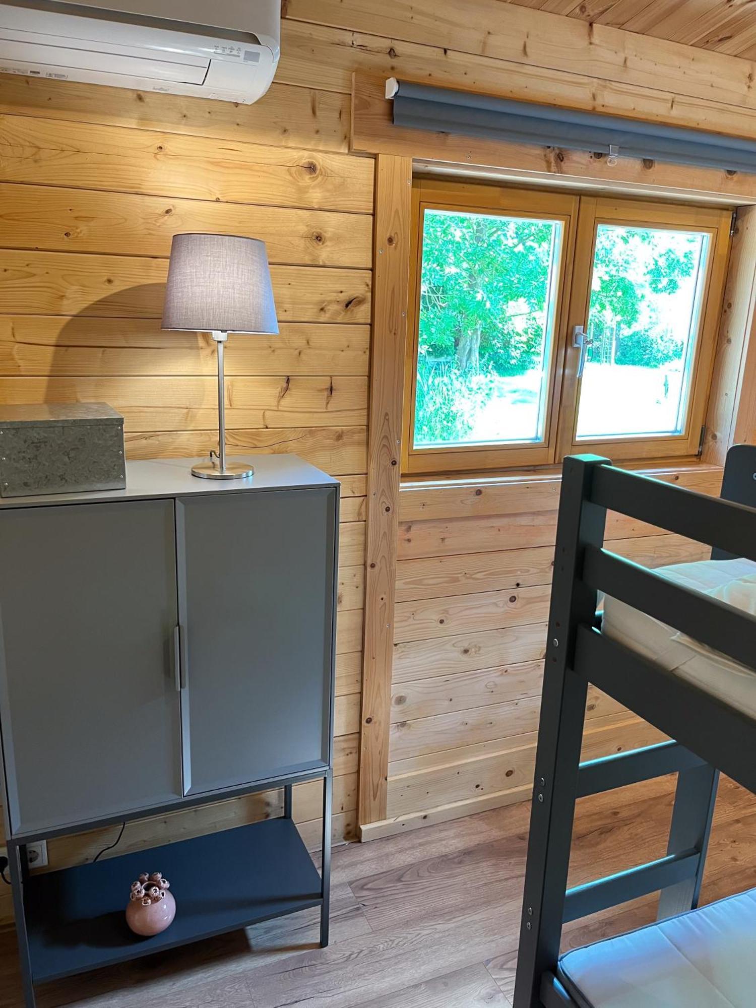 Luxe En Ruim Chalet Met Airco Bij Leekstermeer Matsloot Eksteriør bilde