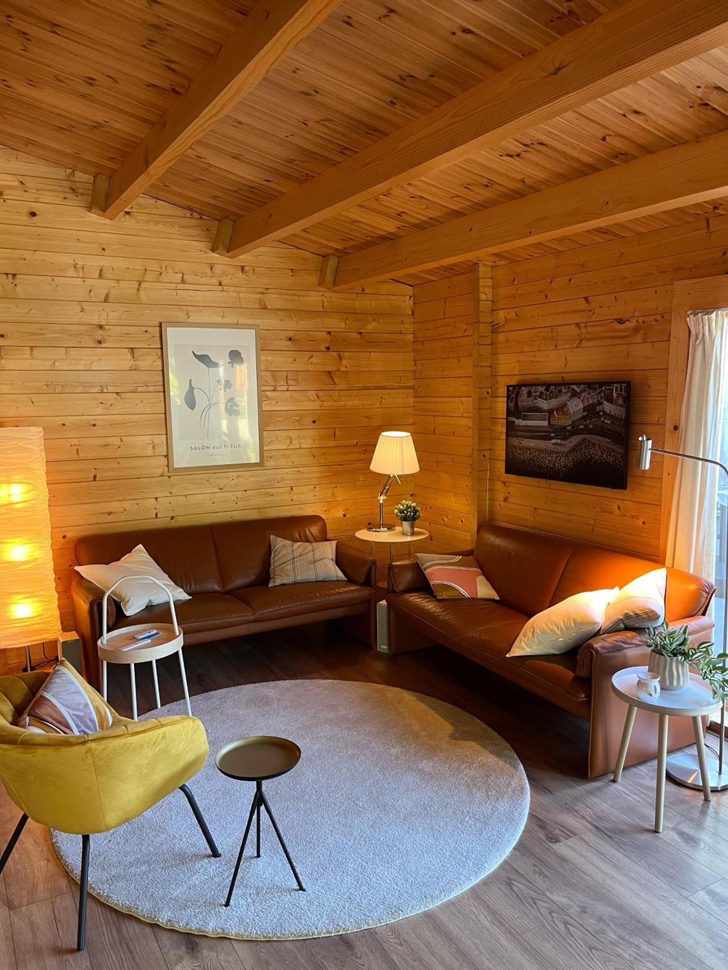 Luxe En Ruim Chalet Met Airco Bij Leekstermeer Matsloot Eksteriør bilde