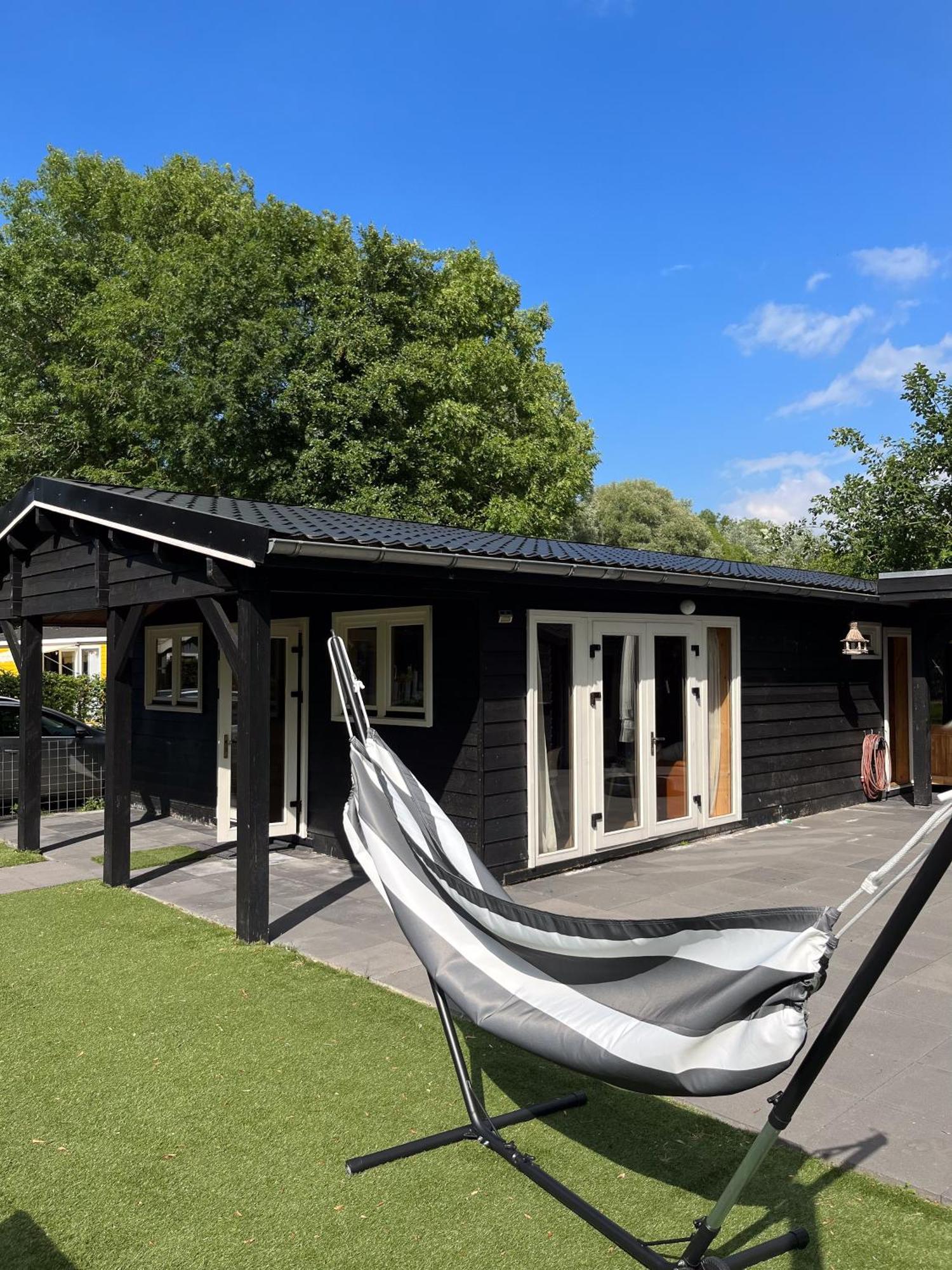 Luxe En Ruim Chalet Met Airco Bij Leekstermeer Matsloot Eksteriør bilde