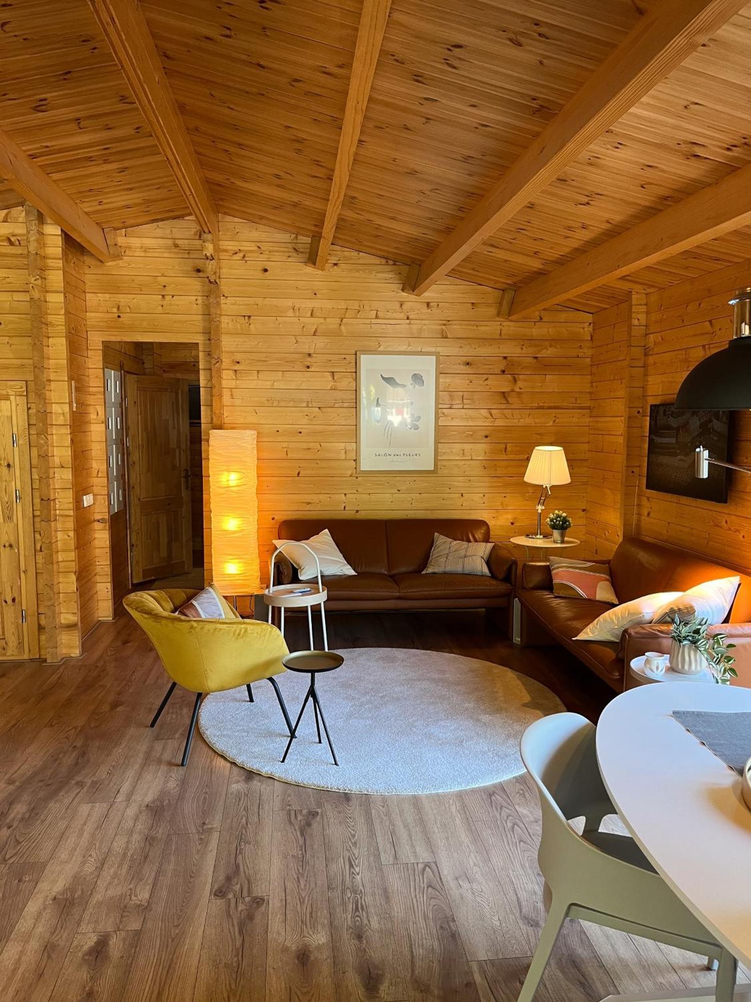 Luxe En Ruim Chalet Met Airco Bij Leekstermeer Matsloot Eksteriør bilde