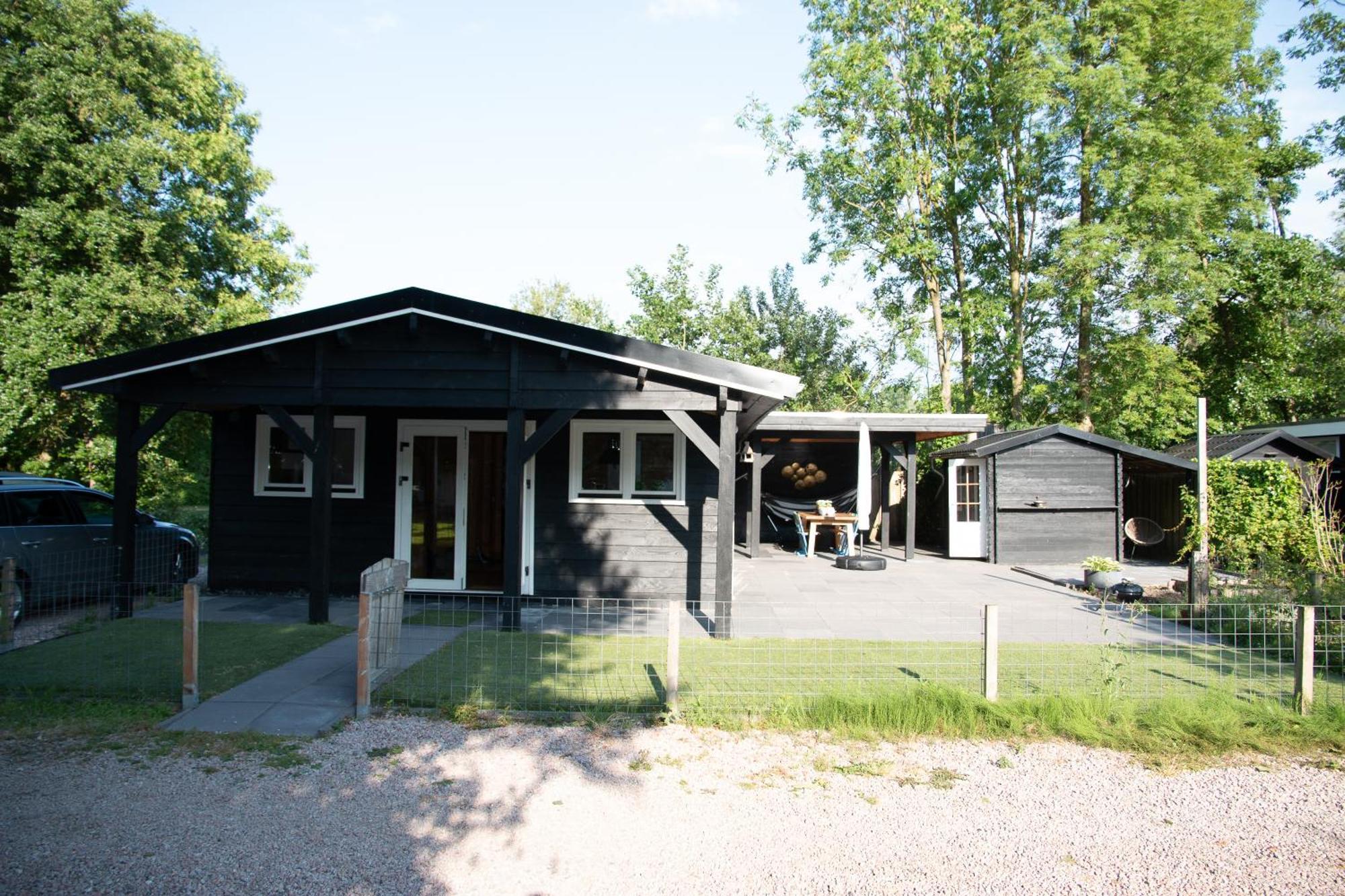 Luxe En Ruim Chalet Met Airco Bij Leekstermeer Matsloot Eksteriør bilde